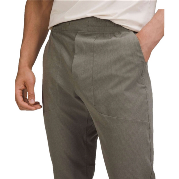 Lululemon ABC joggers *WovenAir in sage grey - Picture 4 of 12